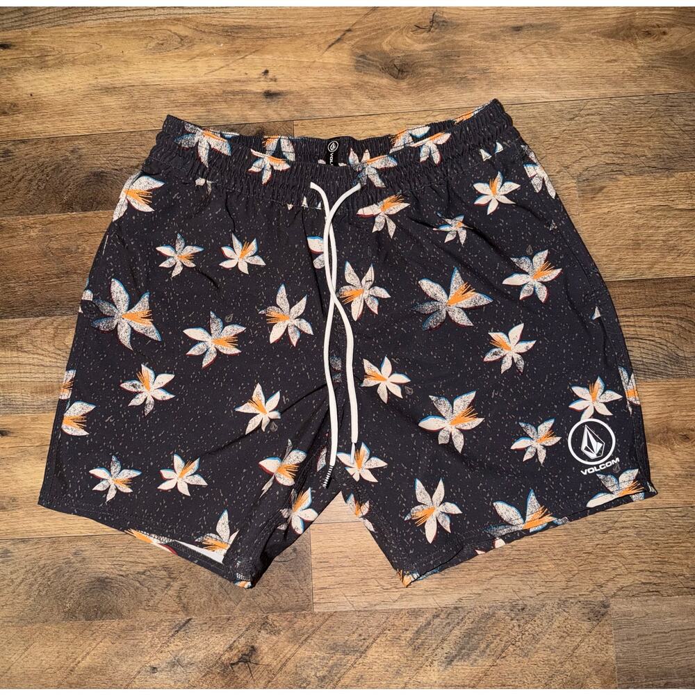 Volcom men’s black floral stretch surf swim shorts - Picture 12 of 12